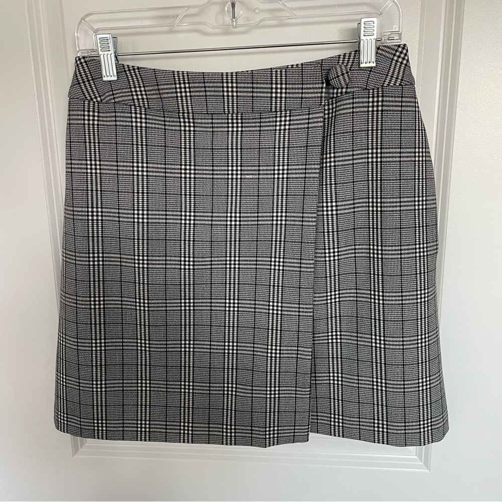 Black & White Plaid Skirt